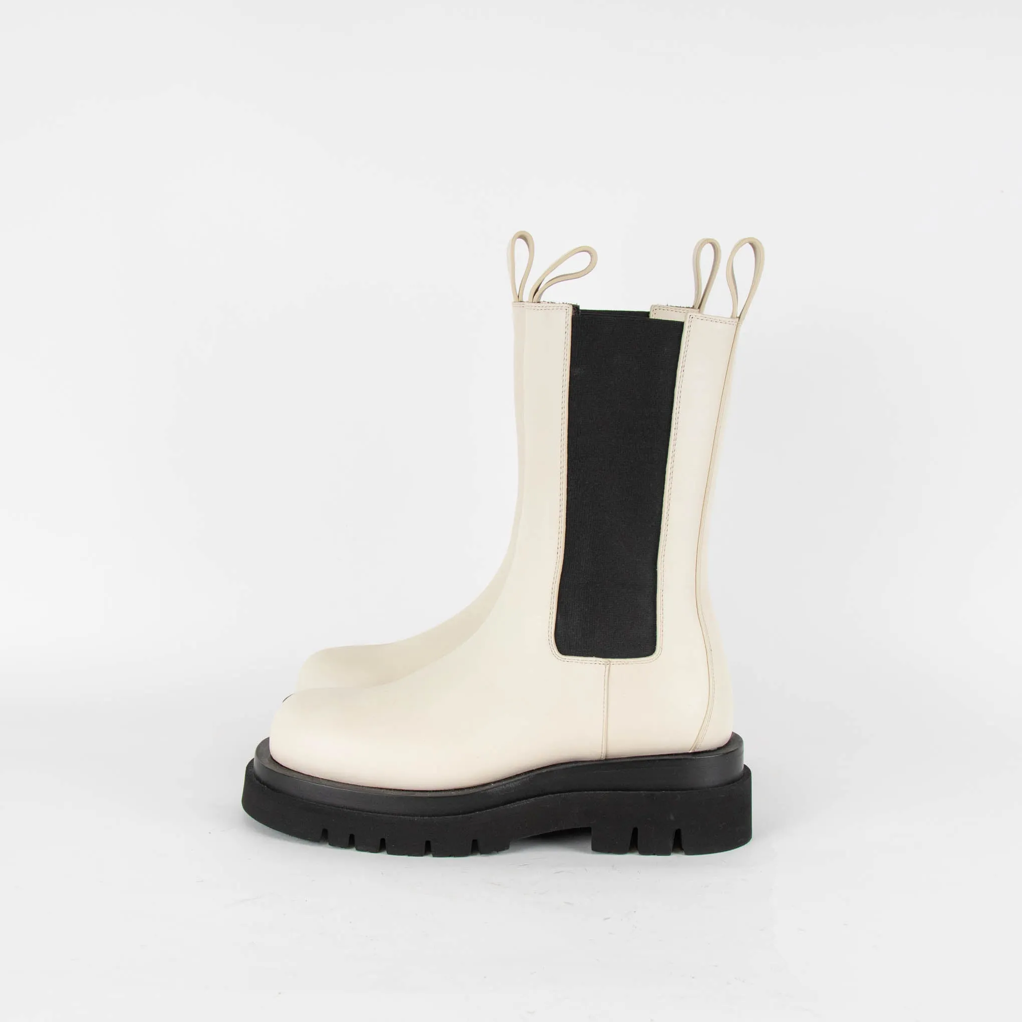Bottega Veneta Cream Chelsea Lug Boot