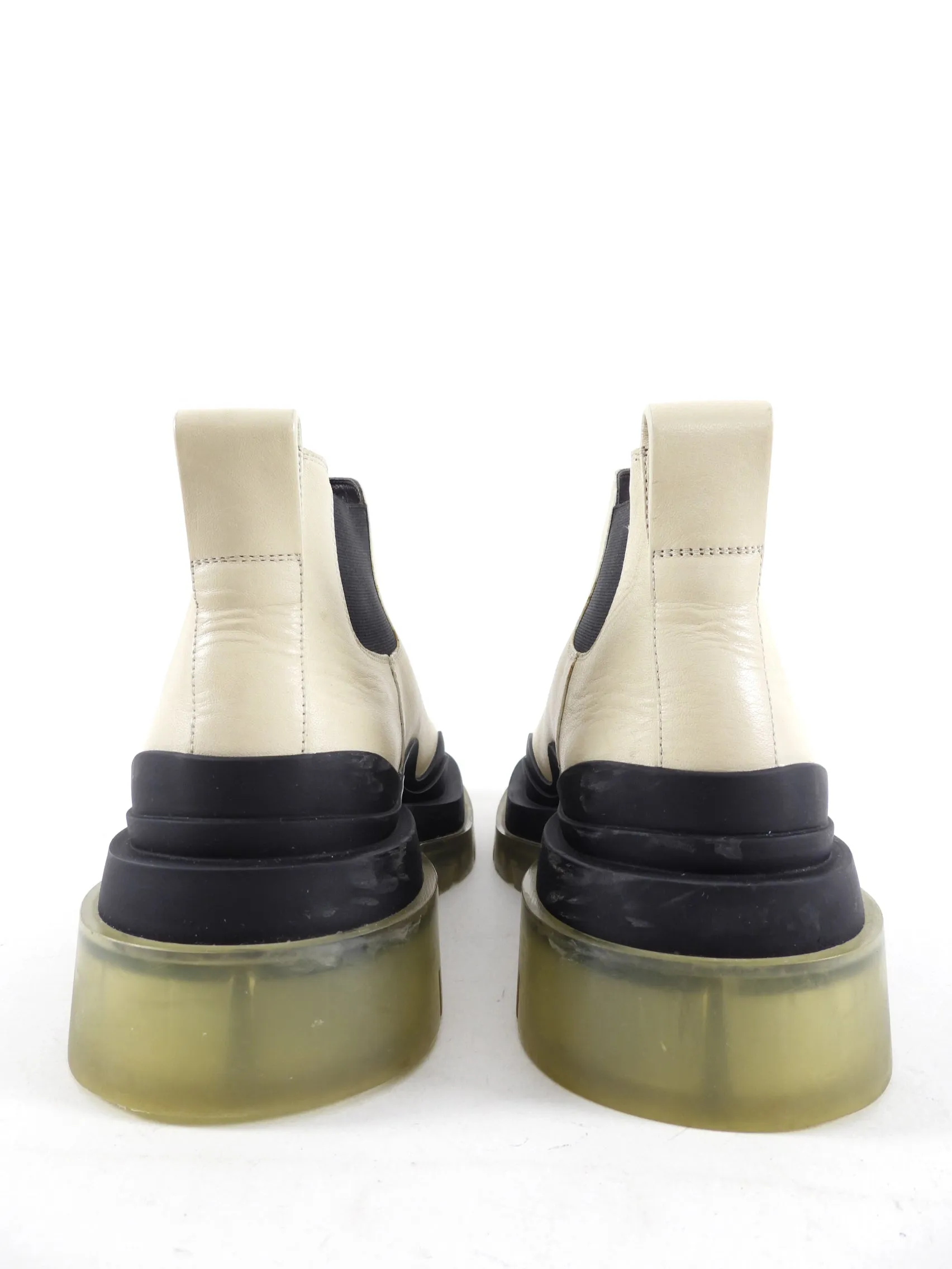 Bottega Veneta Ivory Leather Tire Ankle Boots - 39