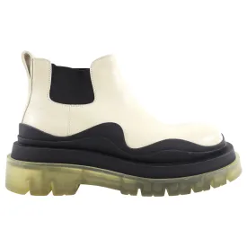Bottega Veneta Ivory Leather Tire Ankle Boots - 39