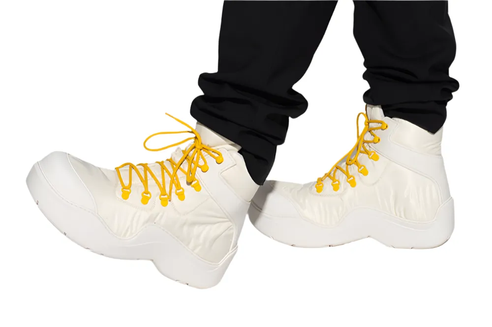 Bottega Veneta Mens Bomber Boots In White