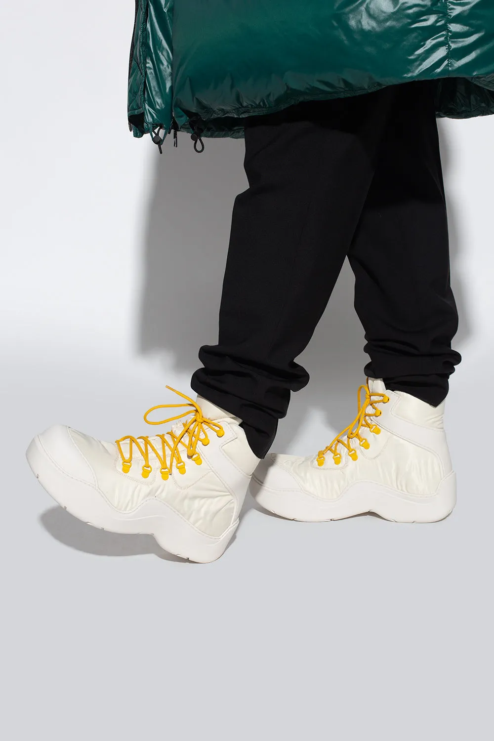 Bottega Veneta Mens Bomber Boots In White
