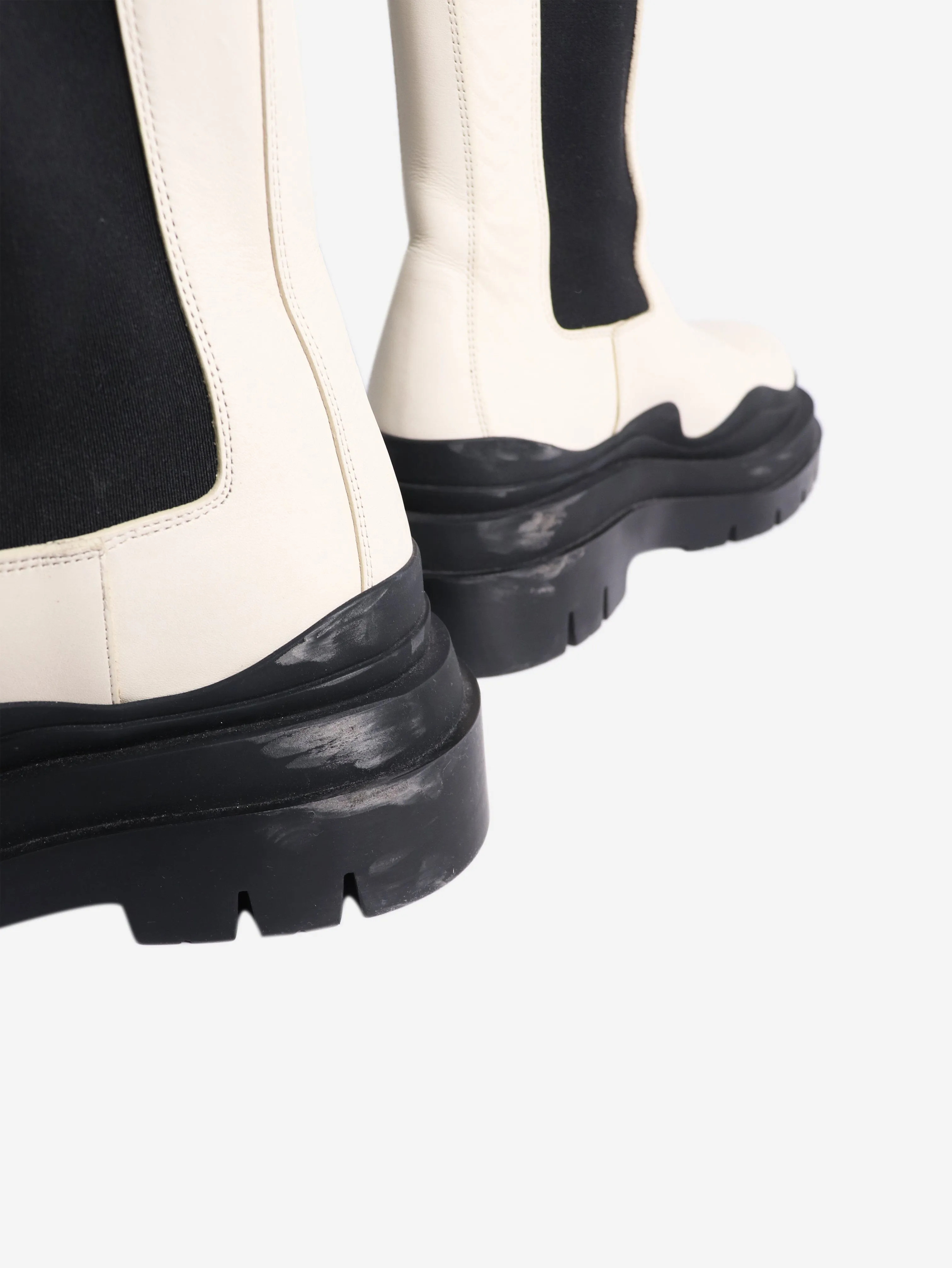 Cream Tire Chelsea boots - size EU 38