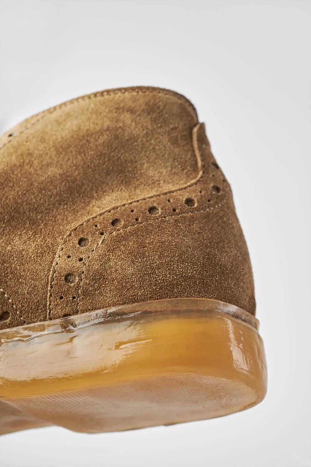 HAMPTON desert-brown suede brogue chukka boots.
