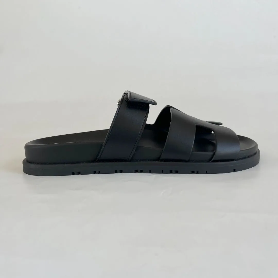 Hermès Black Chypre Sandals . 44.5