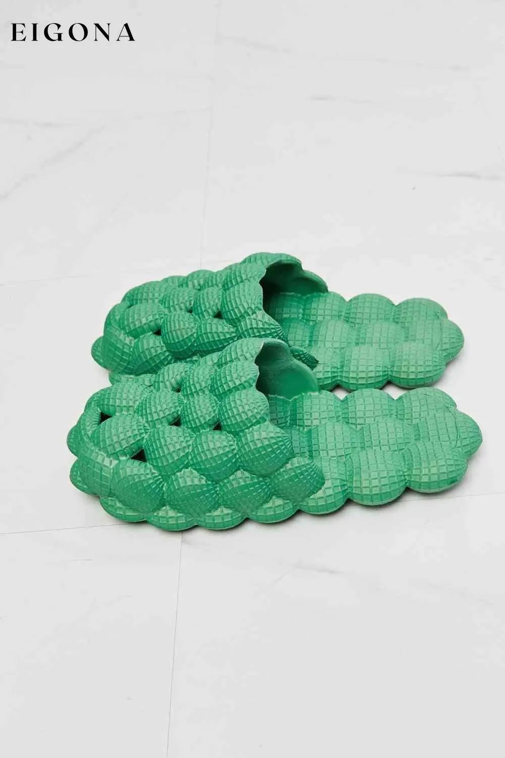 Laid Back Bubble Slides in Green
