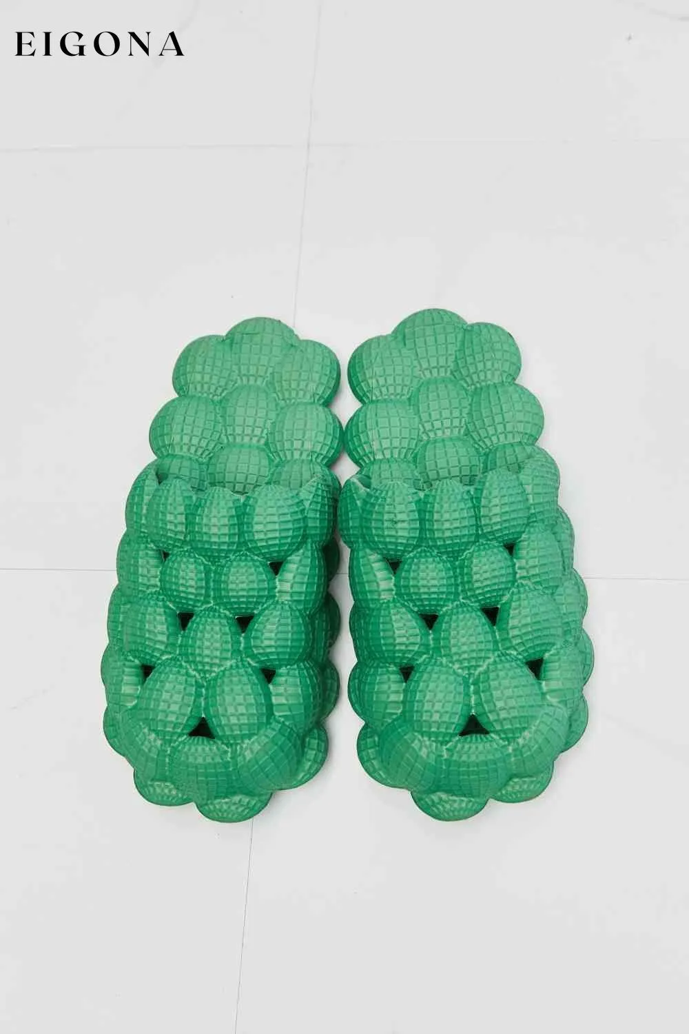 Laid Back Bubble Slides in Green