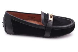 Lynette&Co Lock V